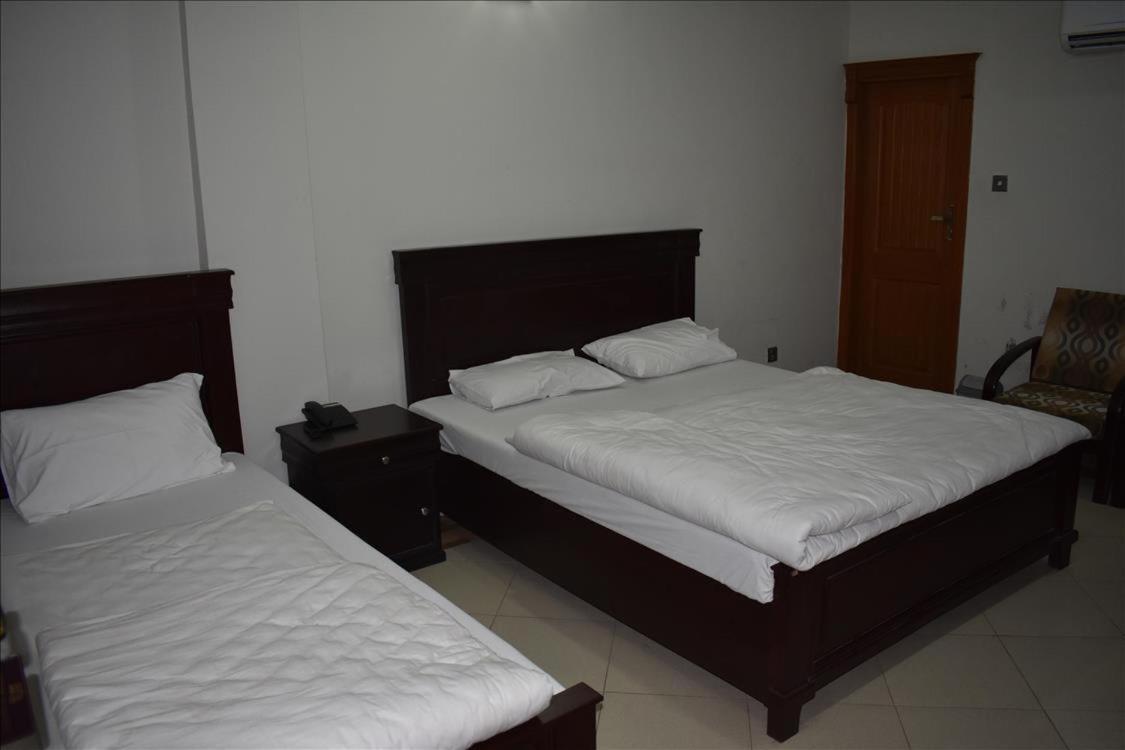 Hotel Kashmir Inn Rawalpindi Bagian luar foto